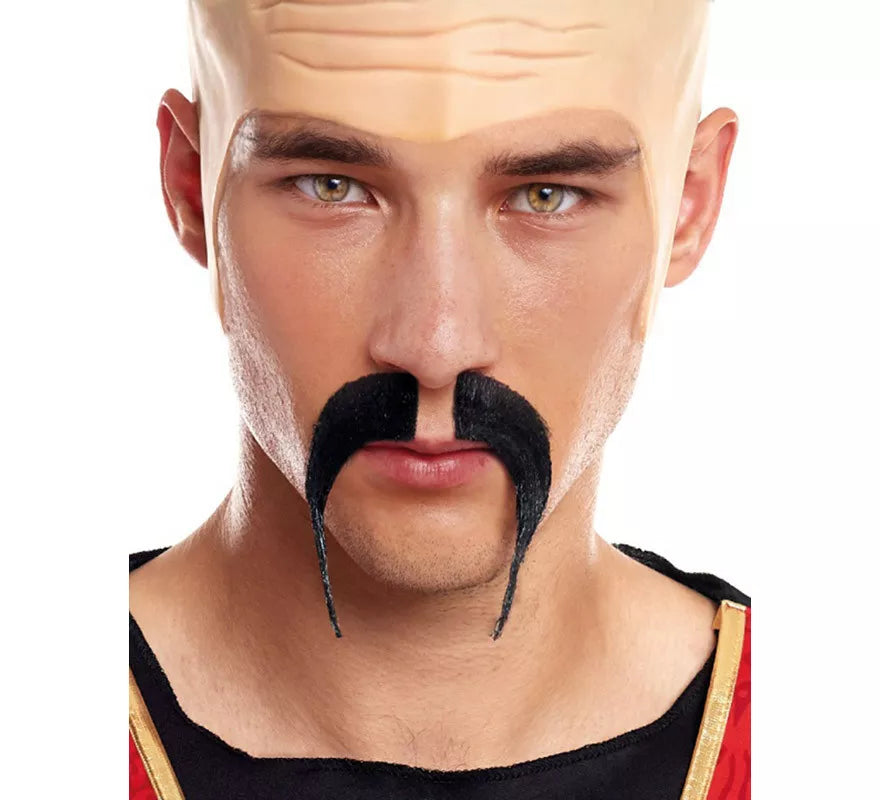Bigote Negro de Chino